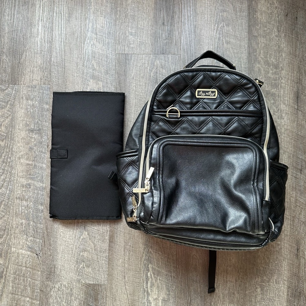 Itzy Ritzy Boss Rock & Roll Diaper Bag‎ New with tags and Accessories